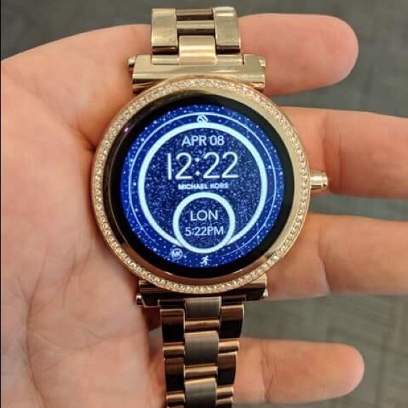 ✨✨✨MICHAEL KORS WATCH ✨✨✨ - Picture 2 of 5